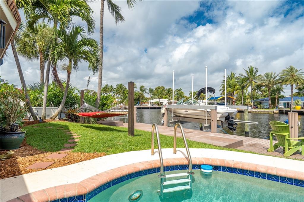 Poinsettia Heights River - Residential