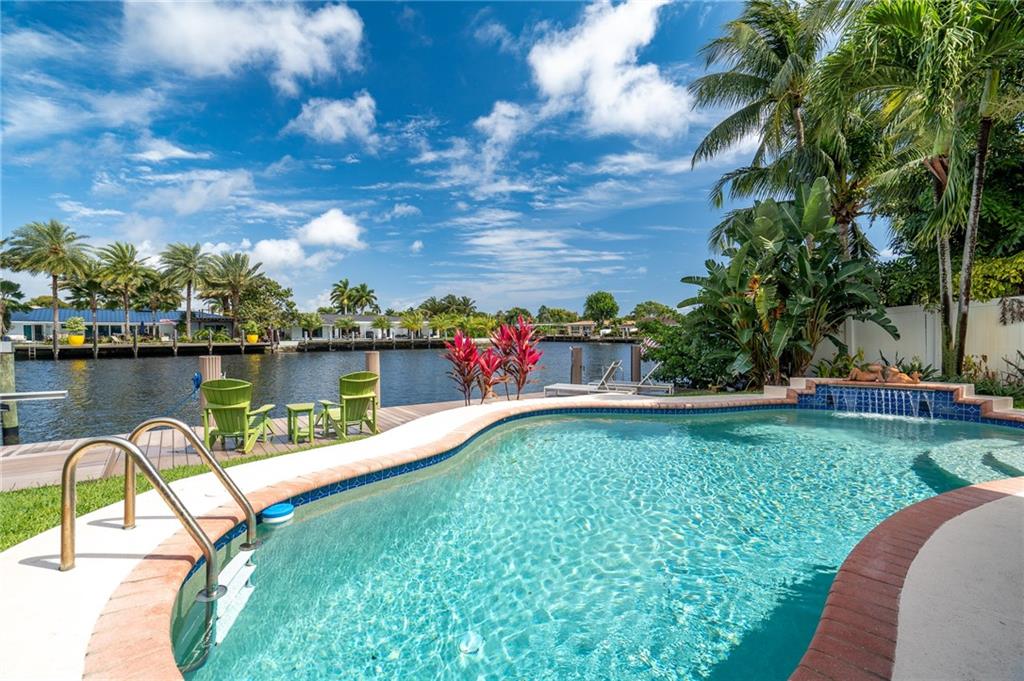 Poinsettia Heights River - Residential