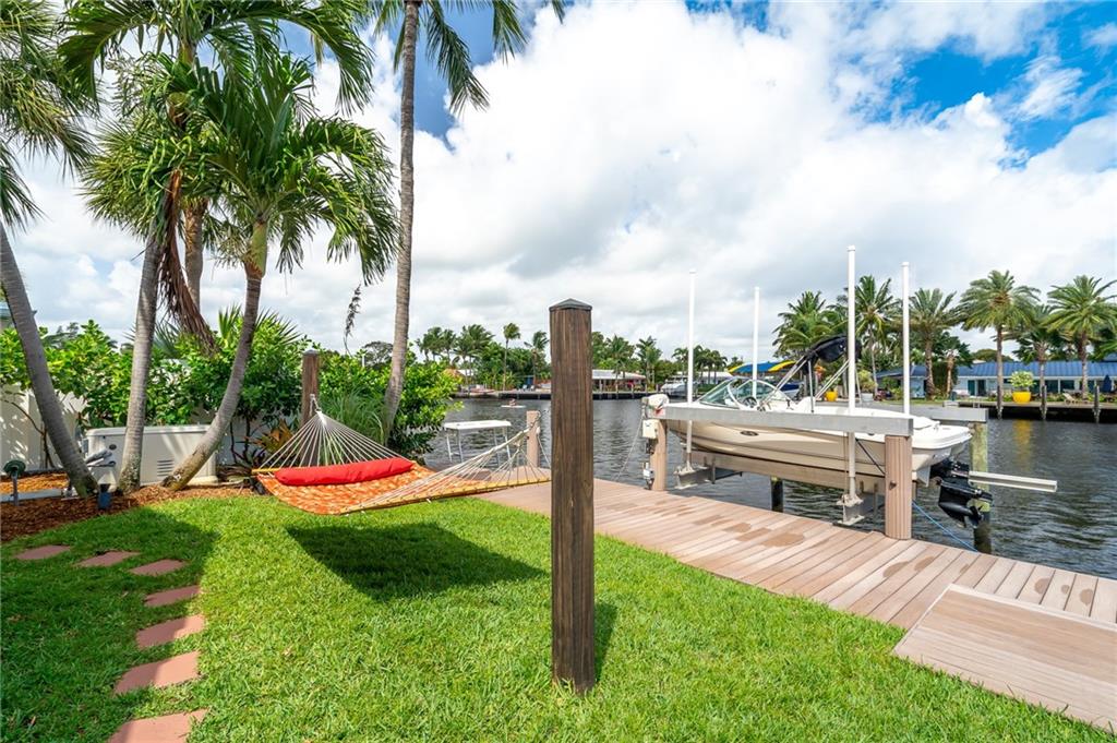 Poinsettia Heights River - Residential