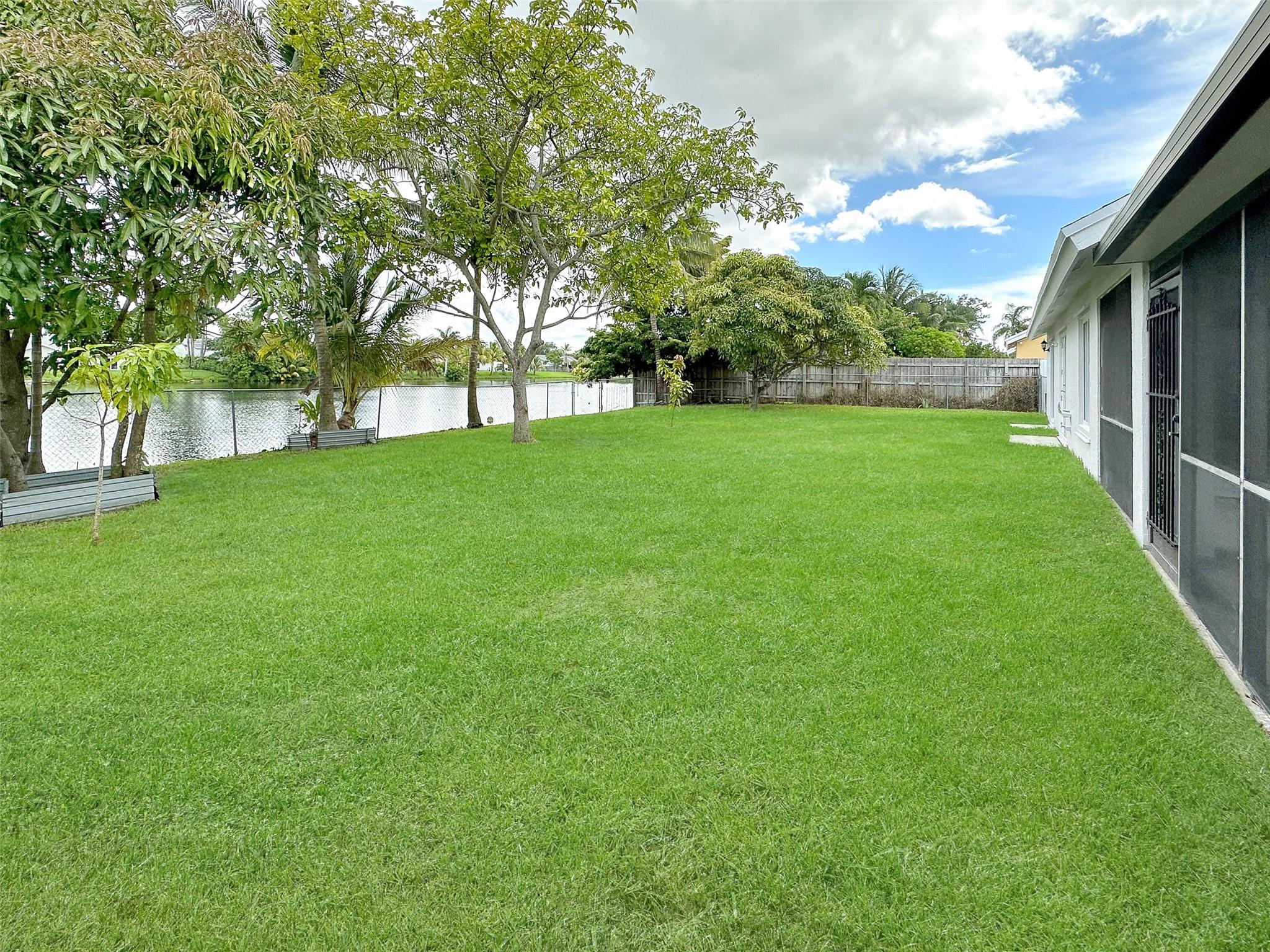 BOULEVARD WOODS EAST - Residential
