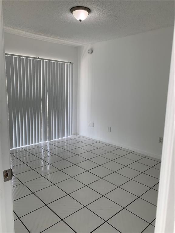 The Oaks Condo - Residential Lease