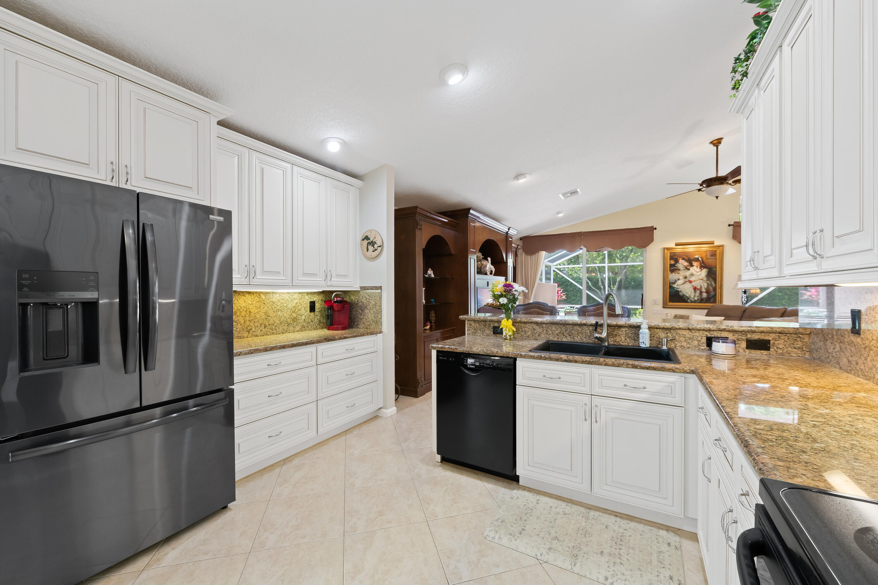 5185 Glenville Drive