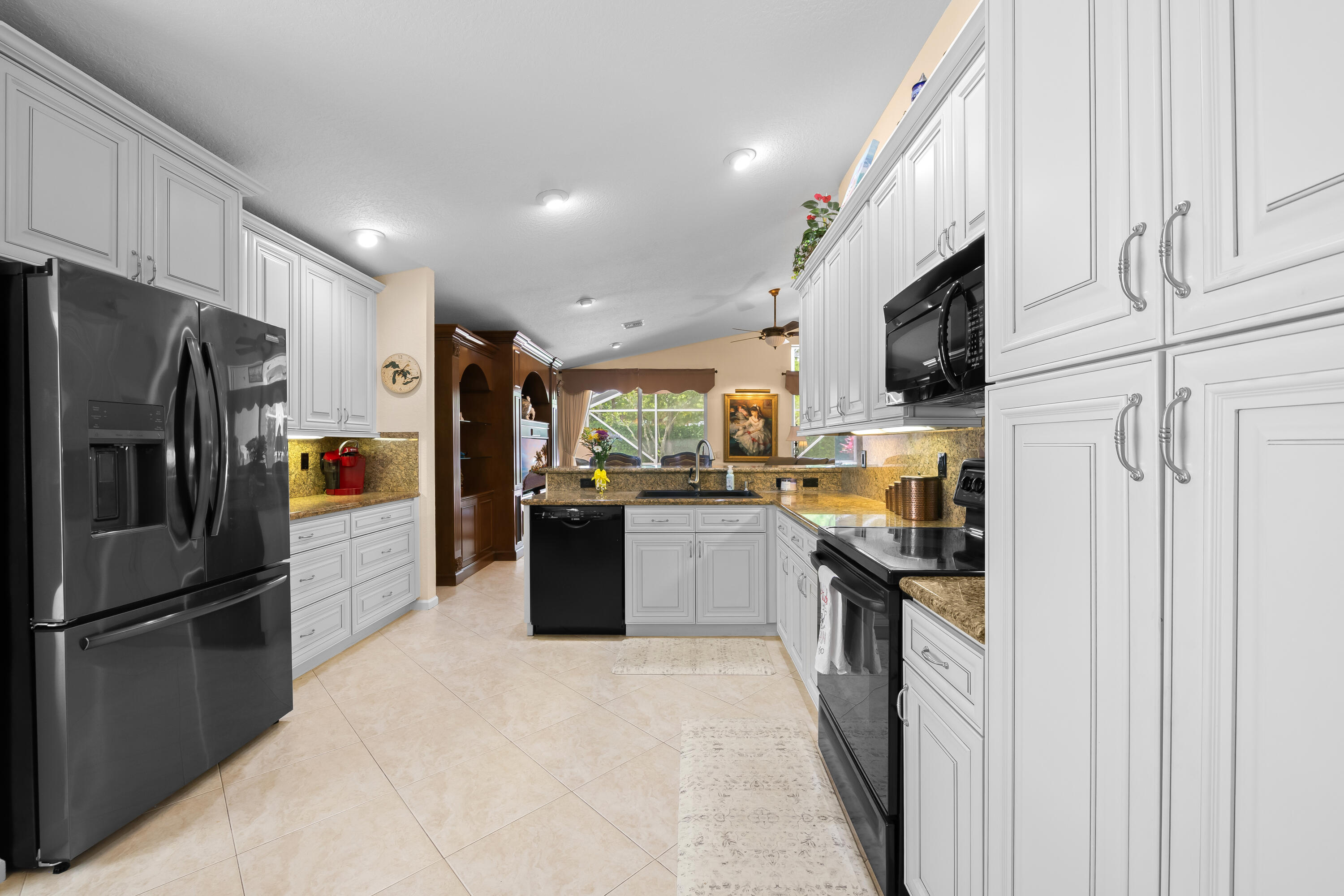 5185 Glenville Drive