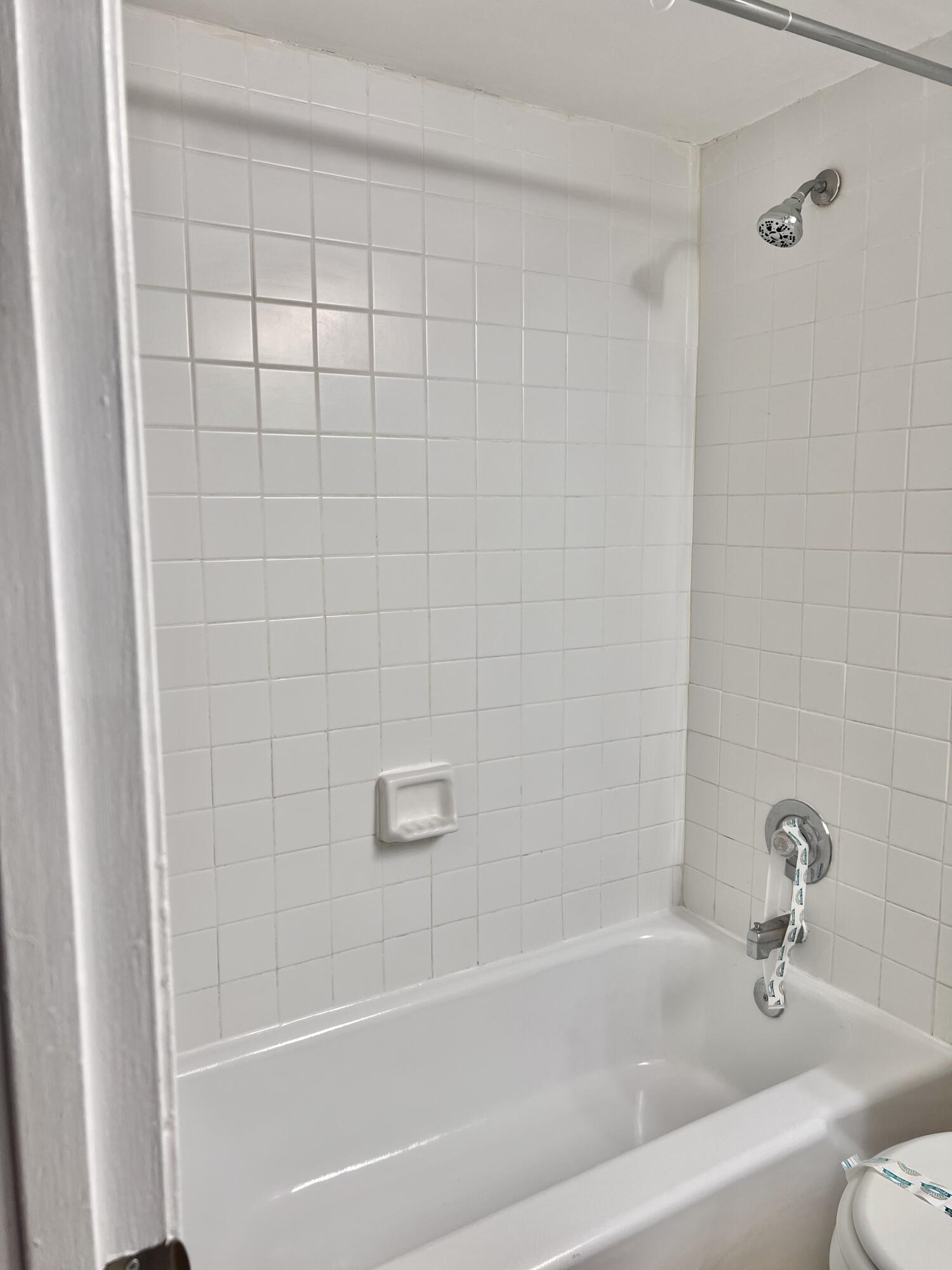 CROSS CREEK CONDO - Residential Lease