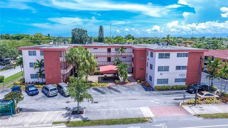 4800 Hollywood Boulevard 1F