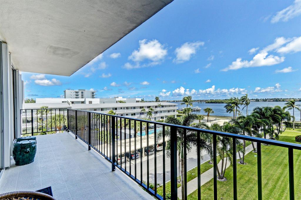 Welcome to this fully furnished 3 bedroom, 2 bath condo overlooking the Intracoastal across from Mar a Lago. Available for annual or six month seasonal rental beginning January 1st, 2021. Unit includes 1 assigned covered parking spot, new oak parquet floors, new furniture, storm shutters. Building includes guest parking, manned security/doorman, outdoor pool, sauna, library, conference room, day dock.
