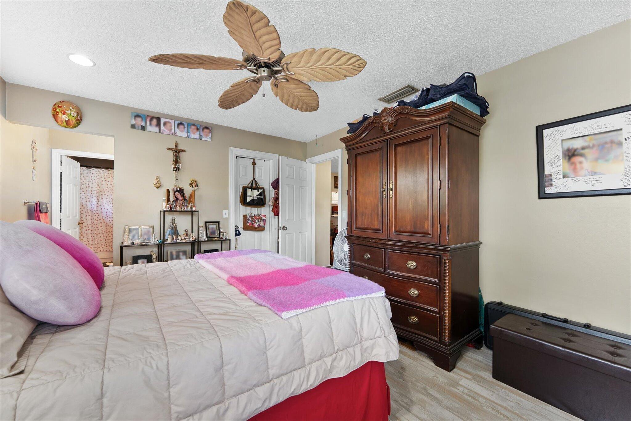 DELRAY OAKS CONDO - Residential