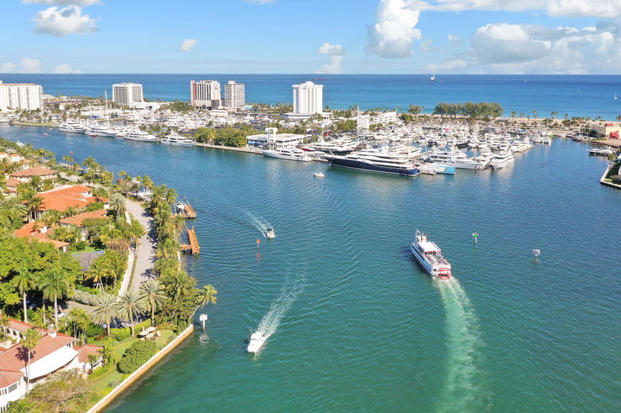 DELRAY OAKS CONDO - Residential