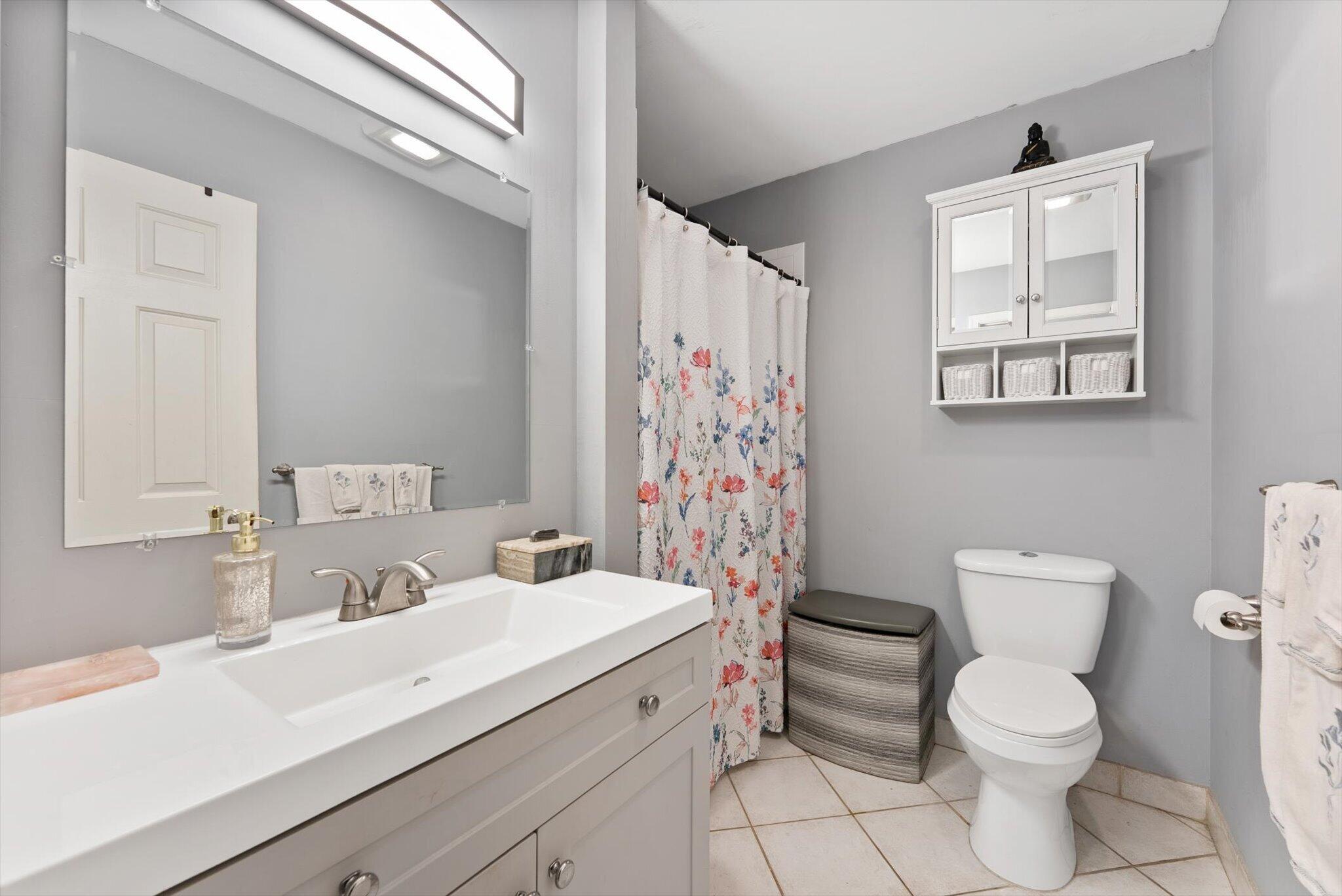 DELRAY OAKS CONDO - Residential