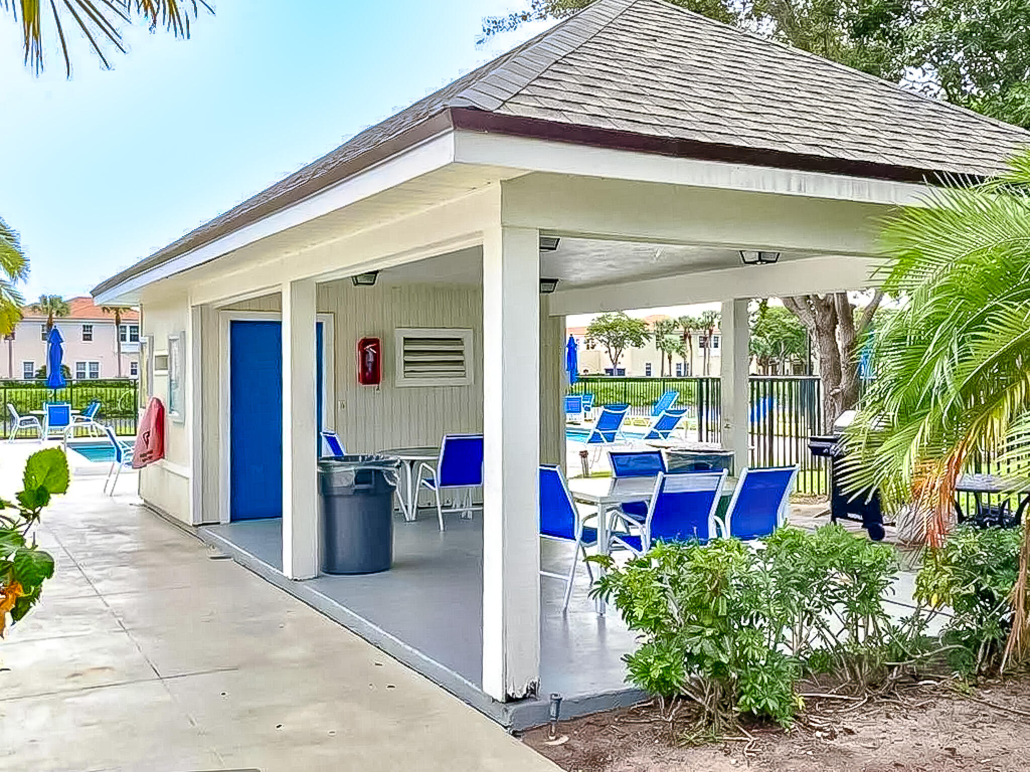 DELRAY OAKS CONDO - Residential