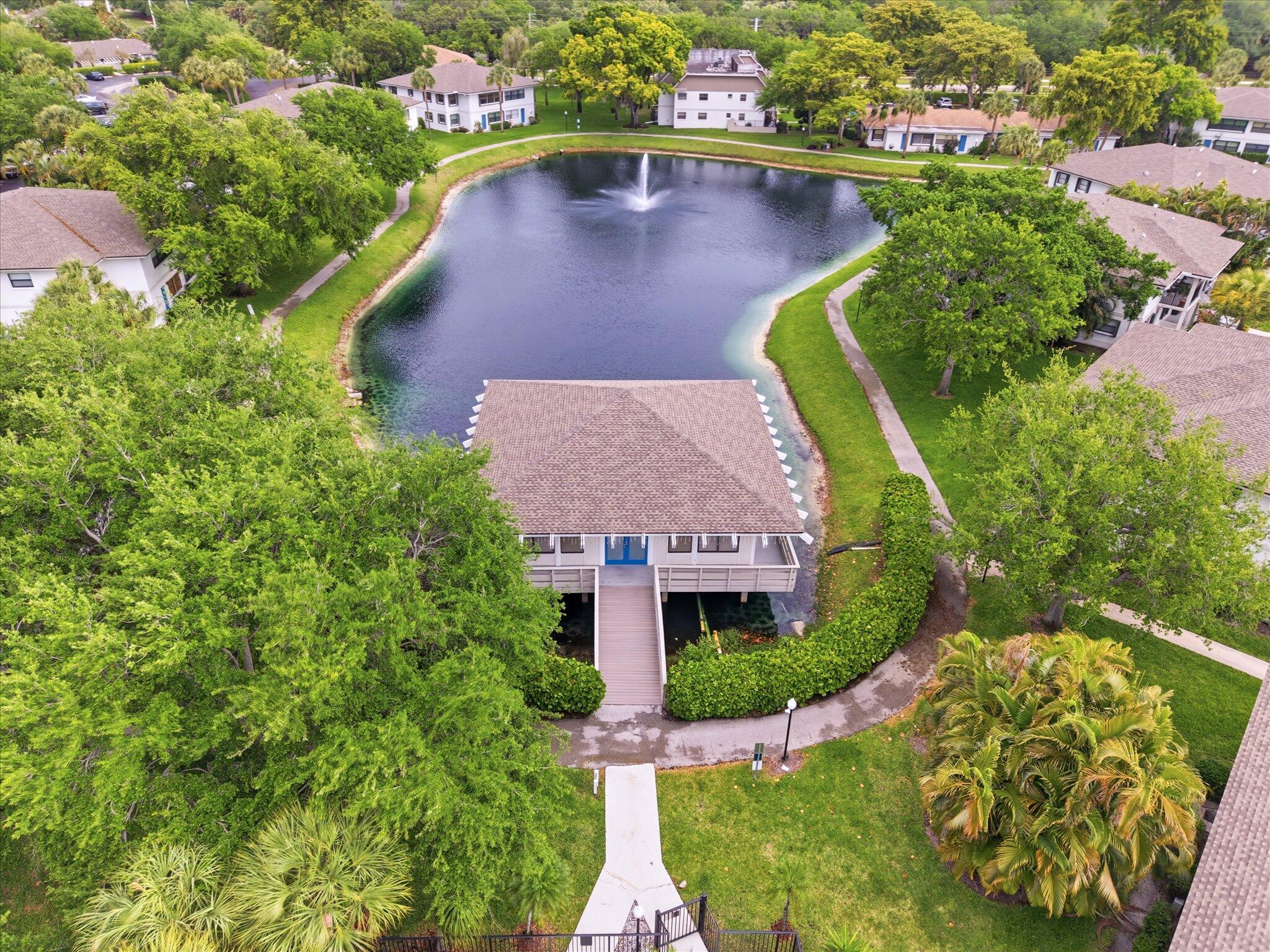 DELRAY OAKS CONDO - Residential