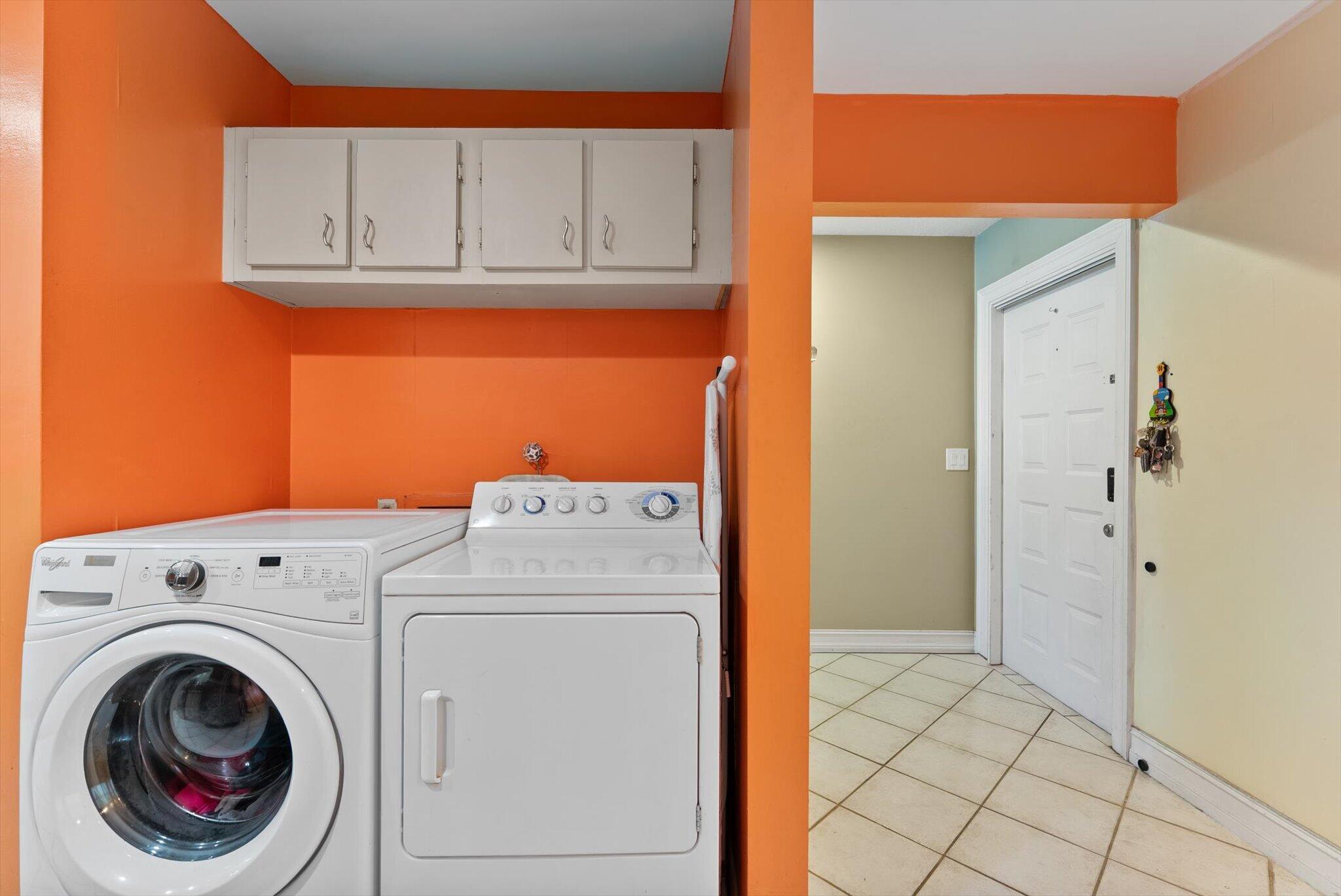 DELRAY OAKS CONDO - Residential