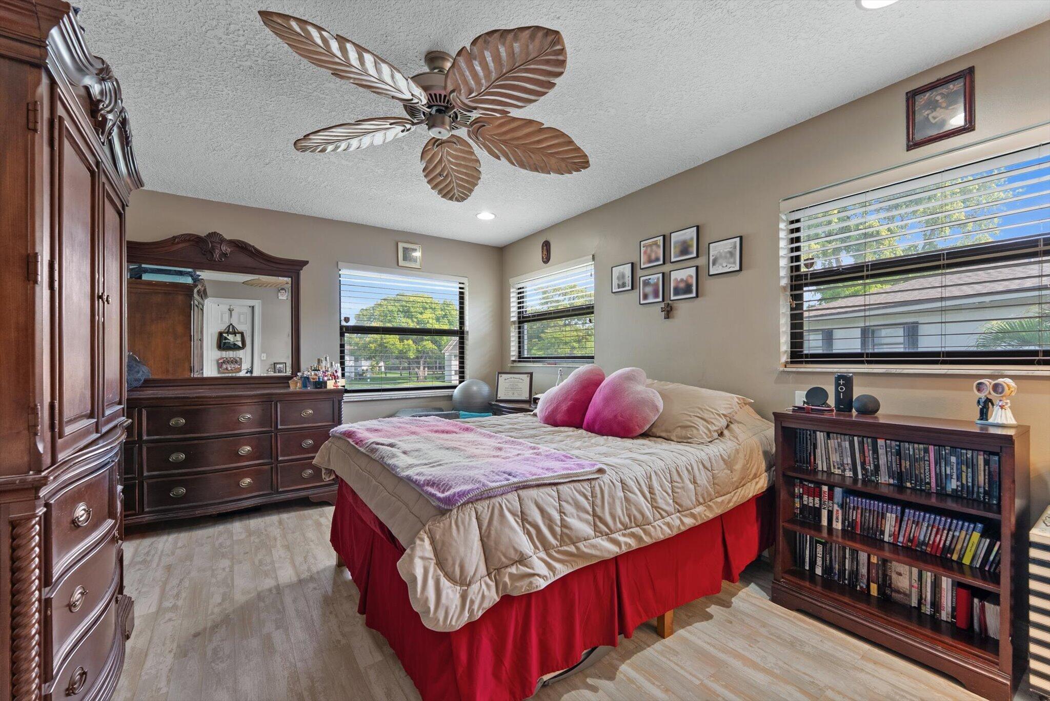 DELRAY OAKS CONDO - Residential