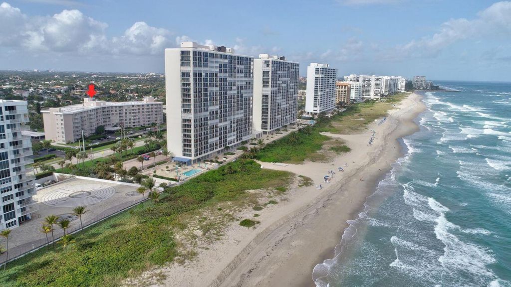 Photo of 2851 S Ocean Boulevard #2h, Boca Raton, FL 33432 (MLS # R11100051)