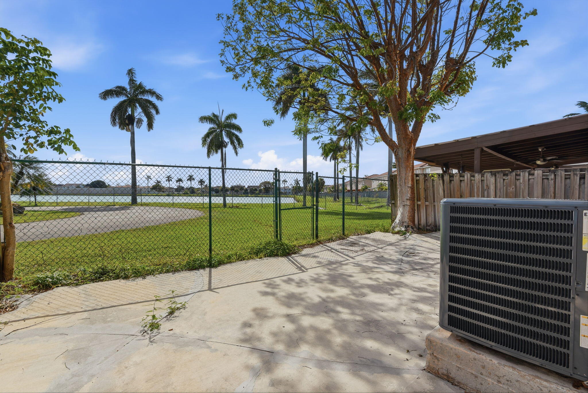 RIVERSIDE AT BISC NATL PK - Residential