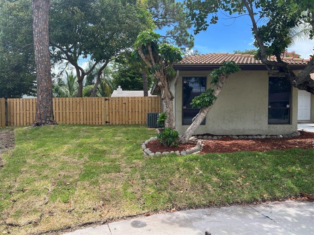 Photo of 3235 NW 28th Avenue, Boca Raton, FL 33434 (MLS # F10445003)