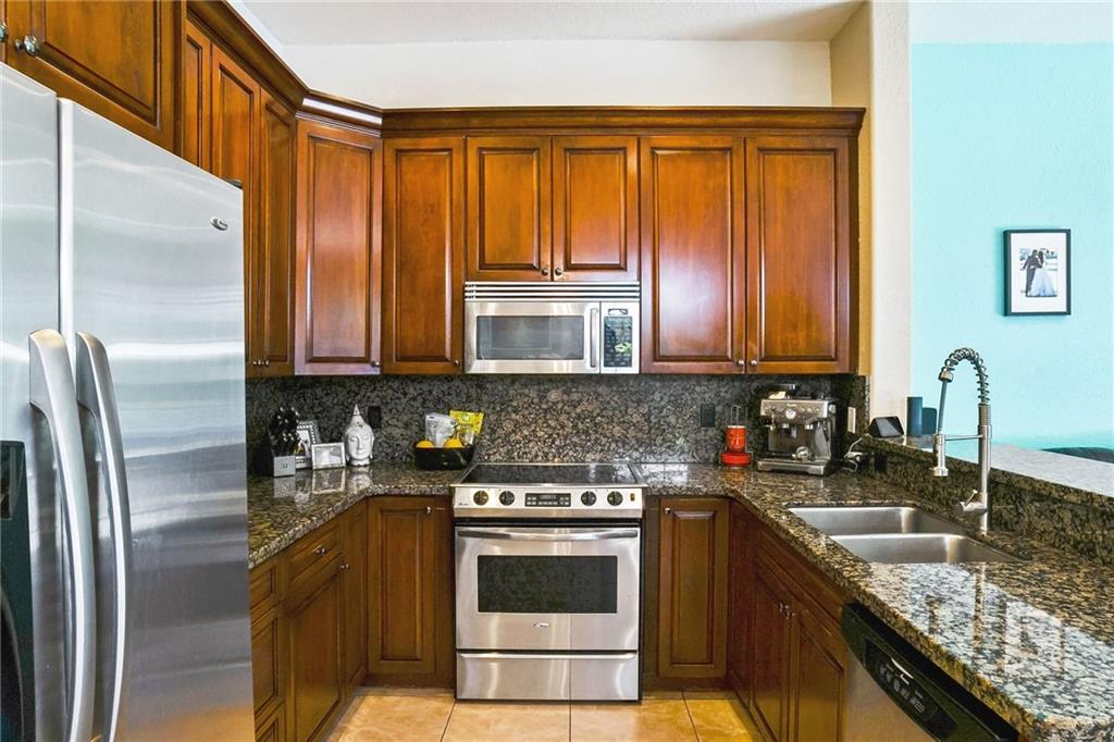 Fee simple townhouse - Residential