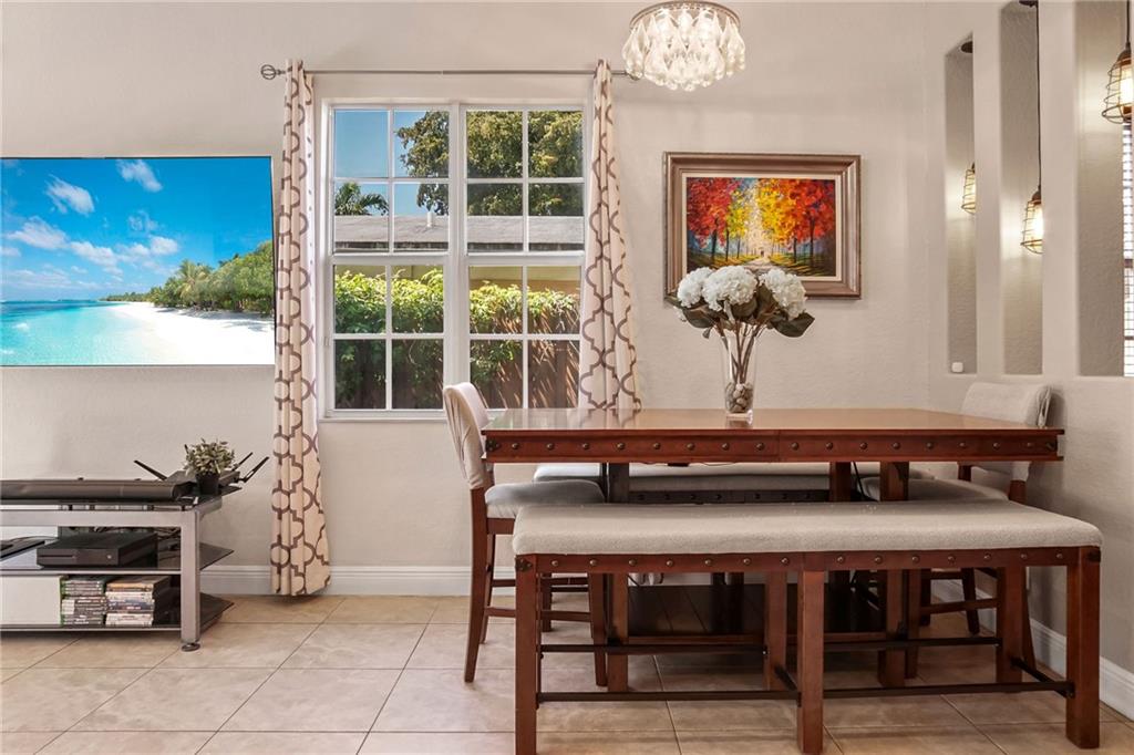 Fee simple townhouse - Residential