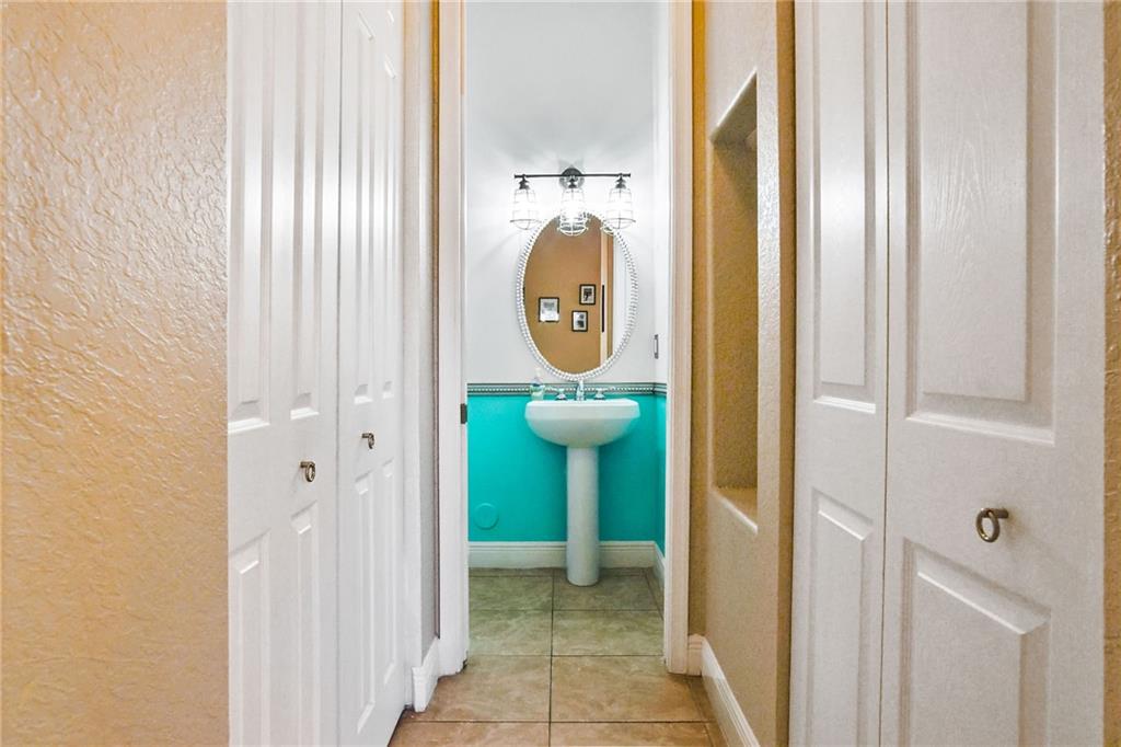 Fee simple townhouse - Residential