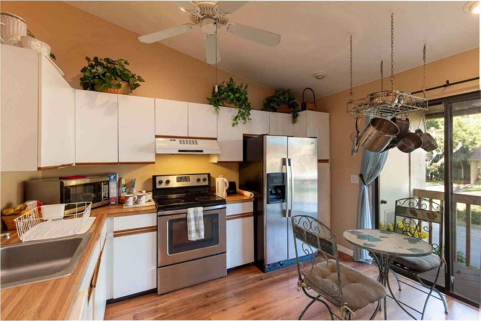 Properties 13045 Albright Court 12
