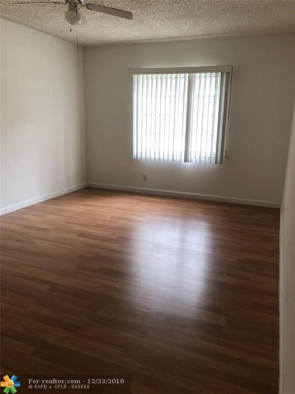 BAY COLONY CLUB CONDO - Residential Lease