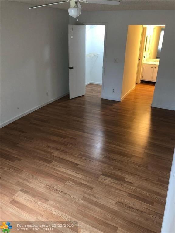 BAY COLONY CLUB CONDO - Residential Lease