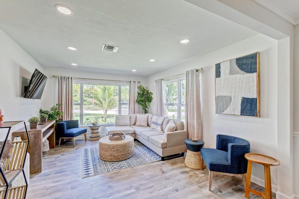 Photo of 385 Hunter Street, West Palm Beach, FL 33405 (MLS # R11141640)