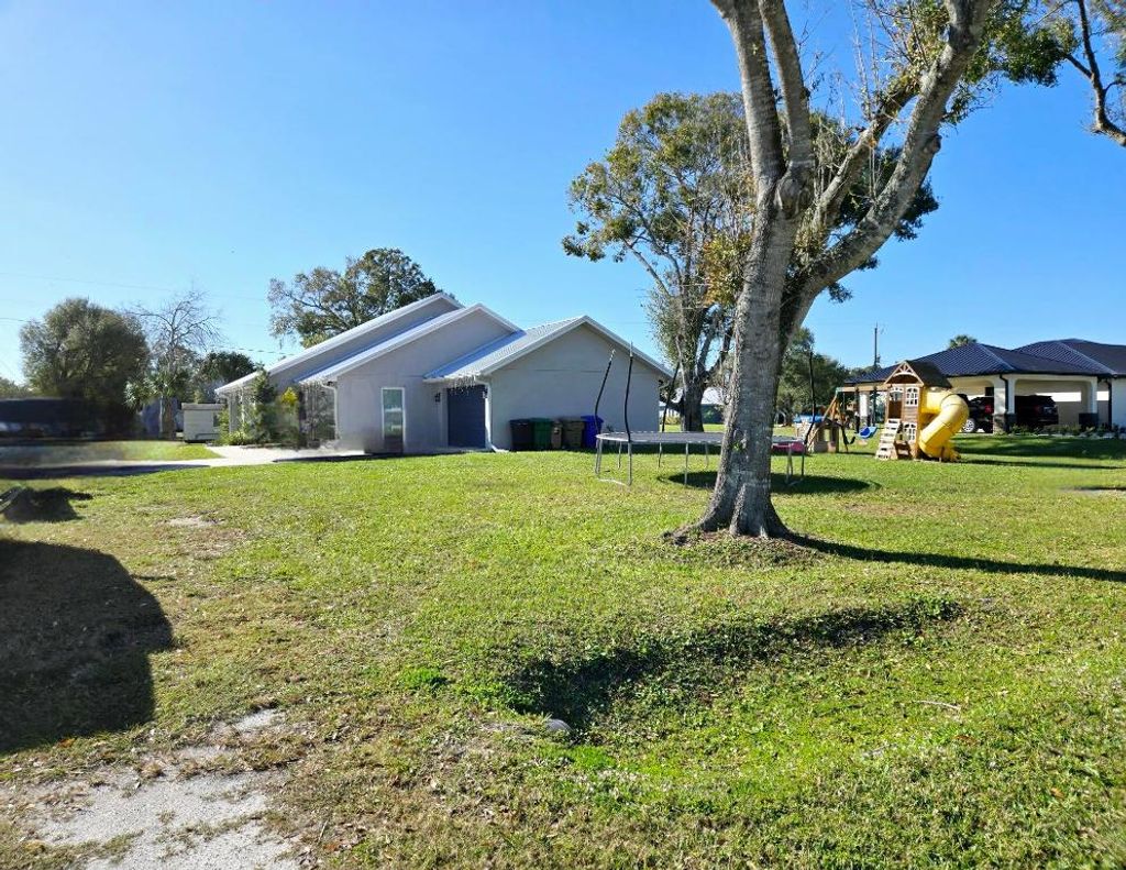 Photo of 603 NW 11th Avenue, Okeechobee, FL 34972 (MLS # R11146557)