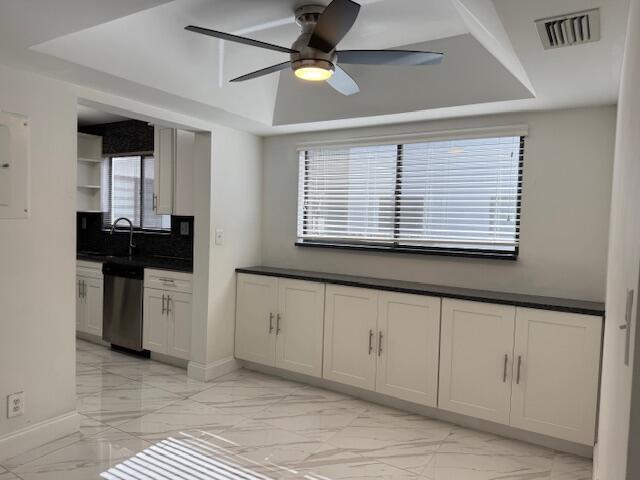 ASHLAND F CONDO - Residential