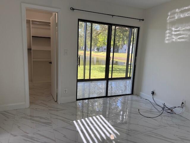 ASHLAND F CONDO - Residential