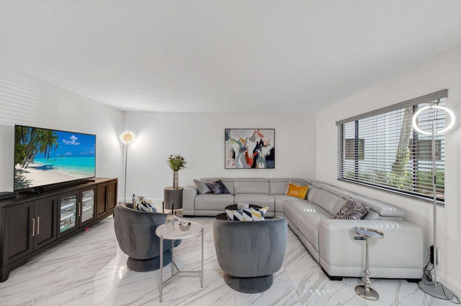 ASHLAND F CONDO - Residential