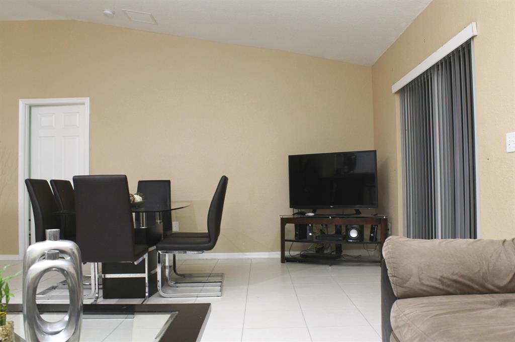 VICTORIA WOODS 3B - Residential