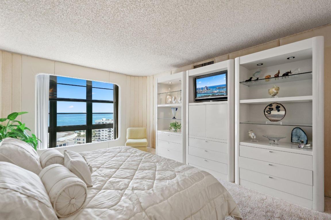 TOWER HOUSE CONDO - Residential