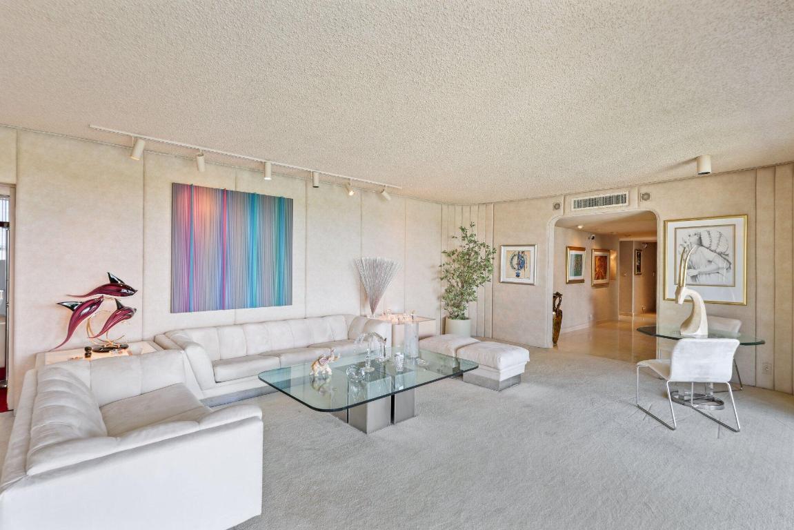 TOWER HOUSE CONDO - Residential