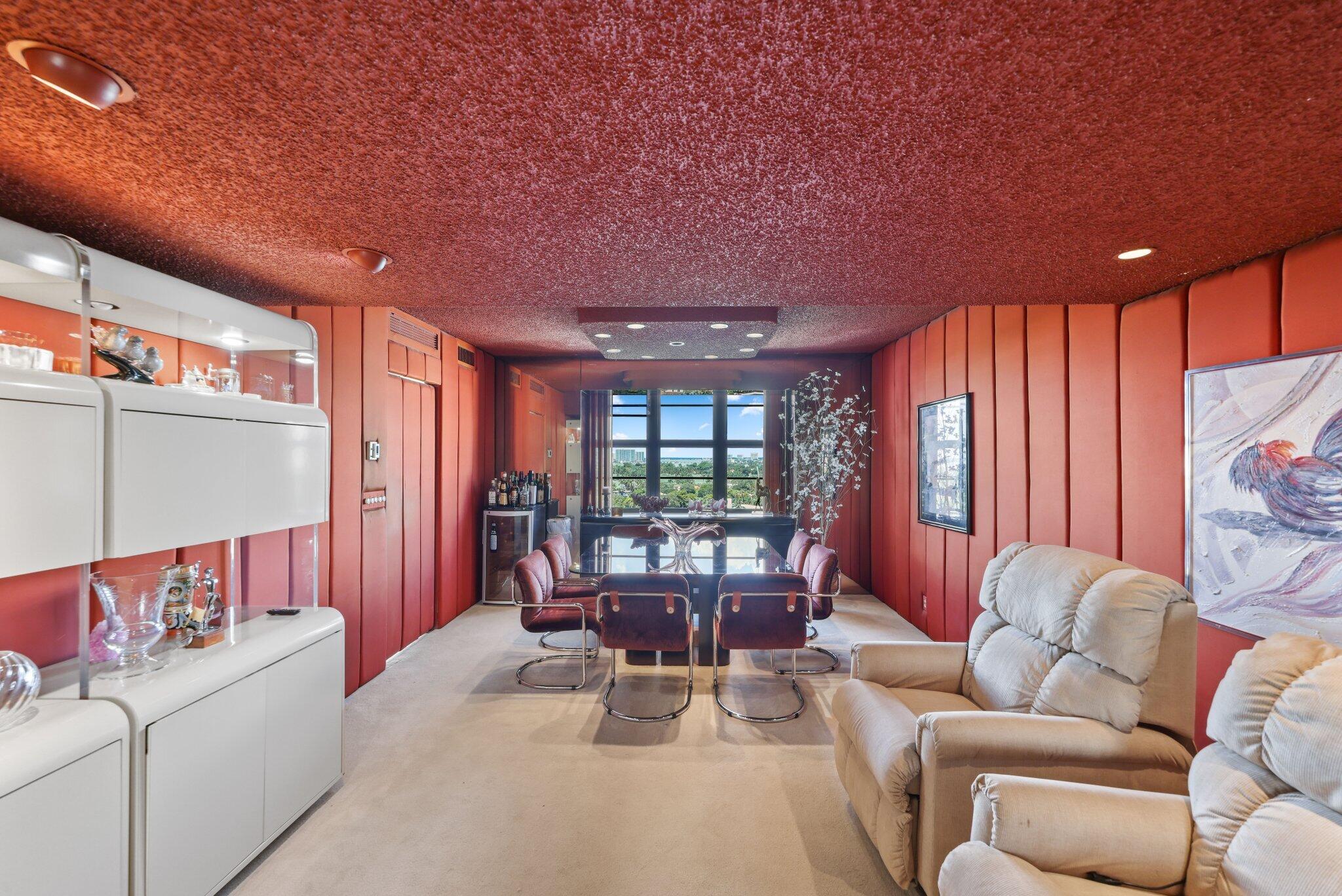 TOWER HOUSE CONDO - Residential