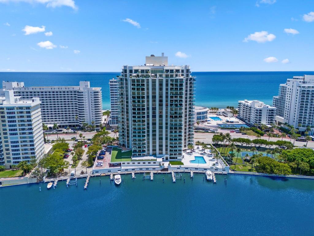 TOWER HOUSE CONDO - Residential