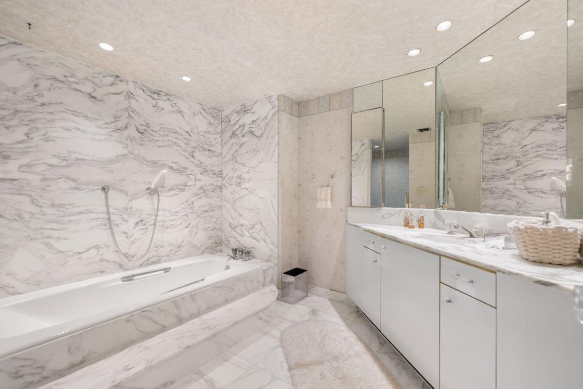 TOWER HOUSE CONDO - Residential