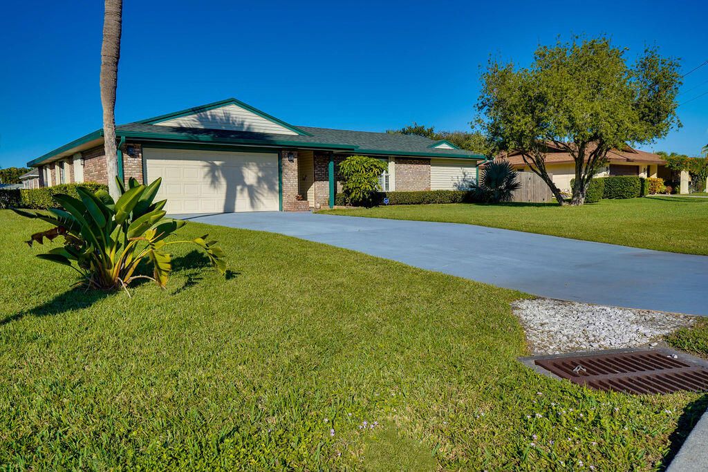 Photo of 2002 Coconut Drive Dr, Hutchinson Island, FL 34949 (MLS # R10767691)