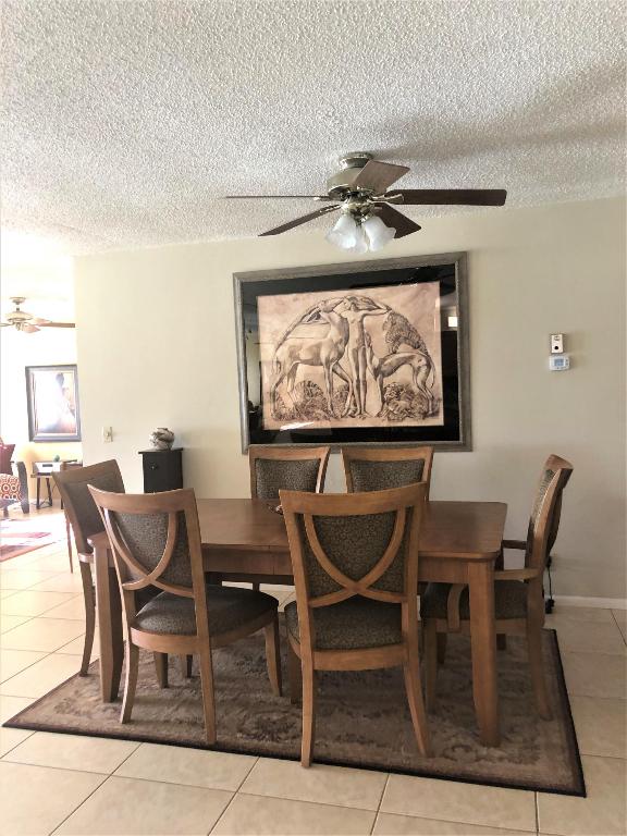 GREEN LAKES CONDO 1 THRU 21 OR3248P1 - Residential