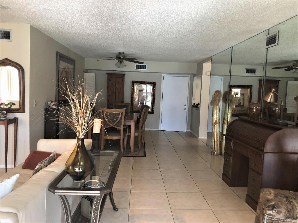 GREEN LAKES CONDO 1 THRU 21 OR3248P1 - Residential