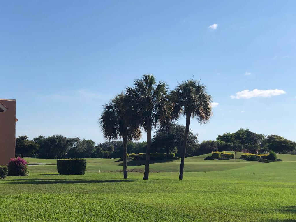 GREEN LAKES CONDO 1 THRU 21 OR3248P1 - Residential