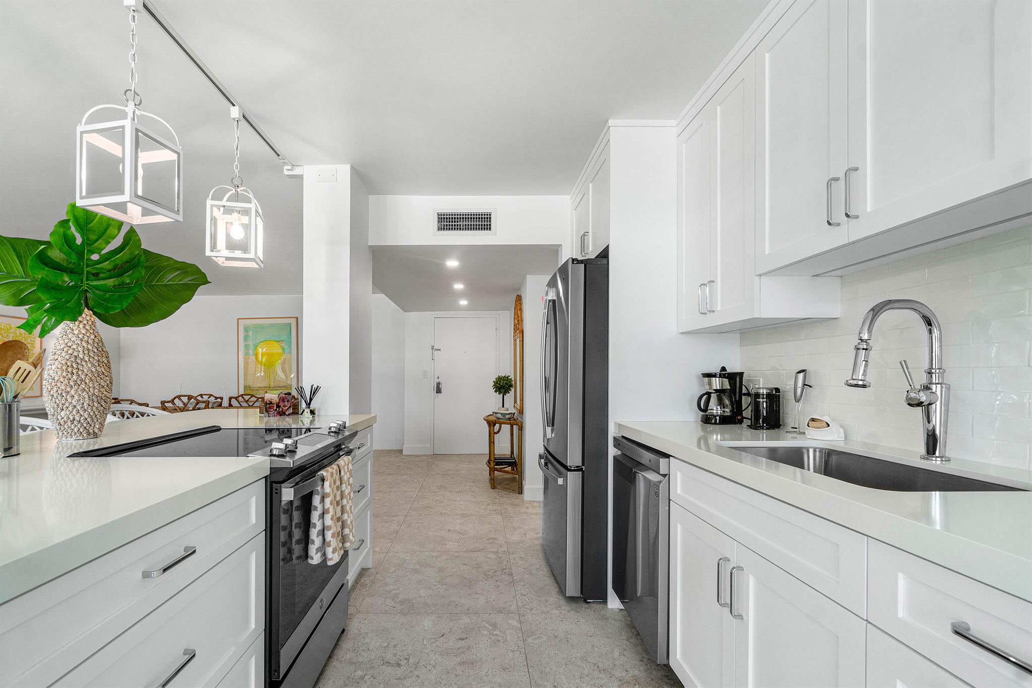 LA PALMA CONDO - Residential