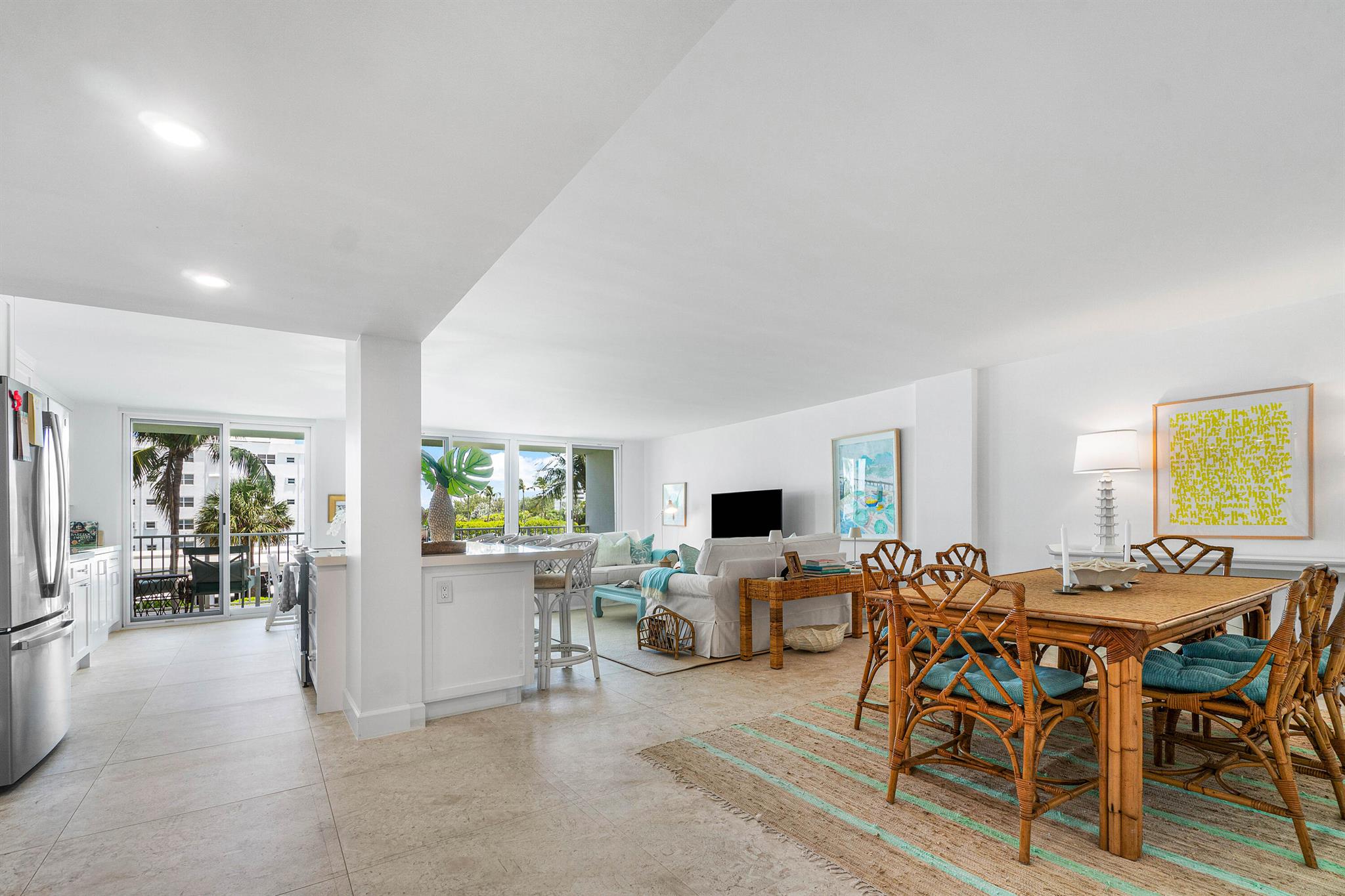 LA PALMA CONDO - Residential