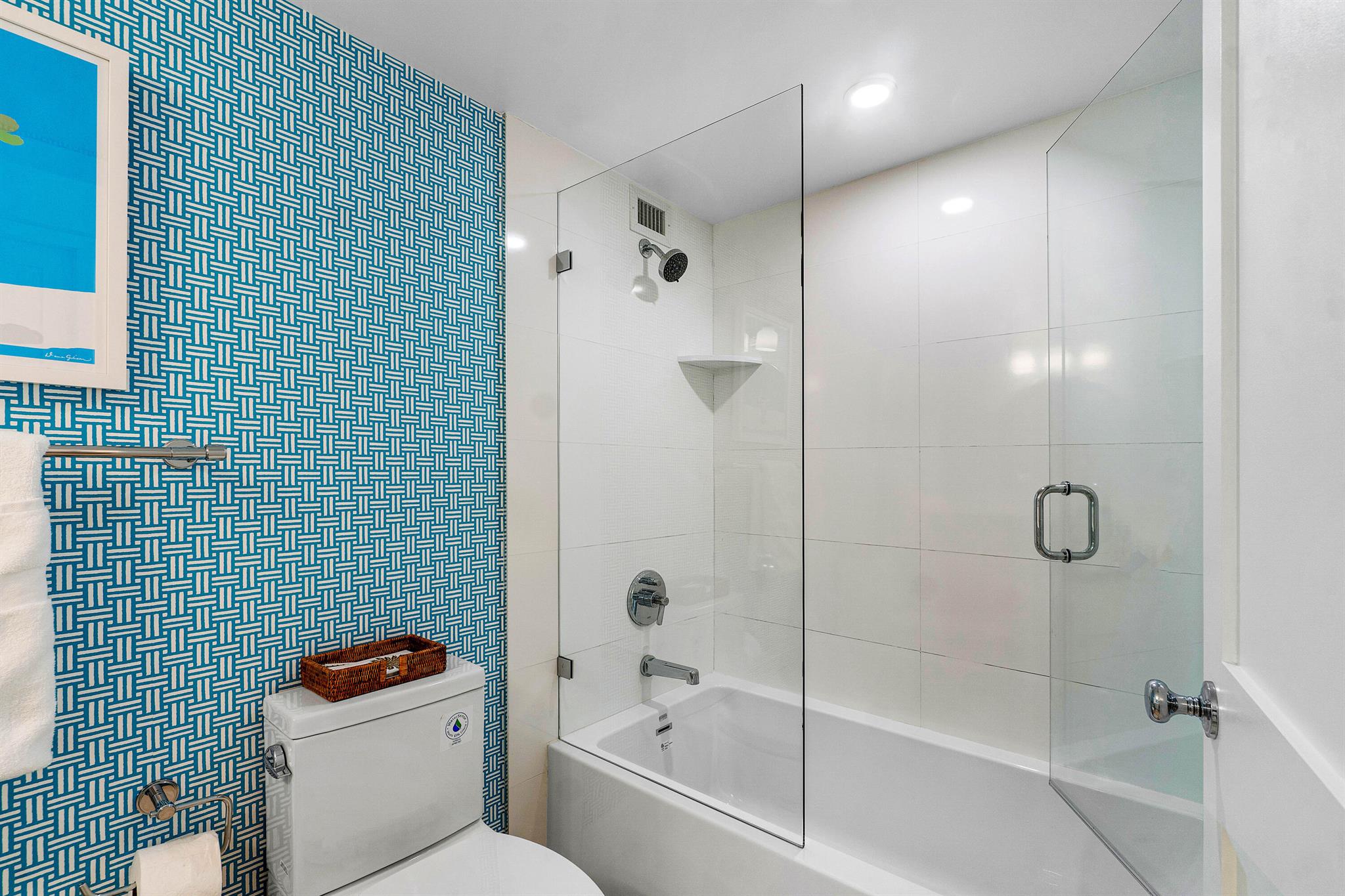 LA PALMA CONDO - Residential