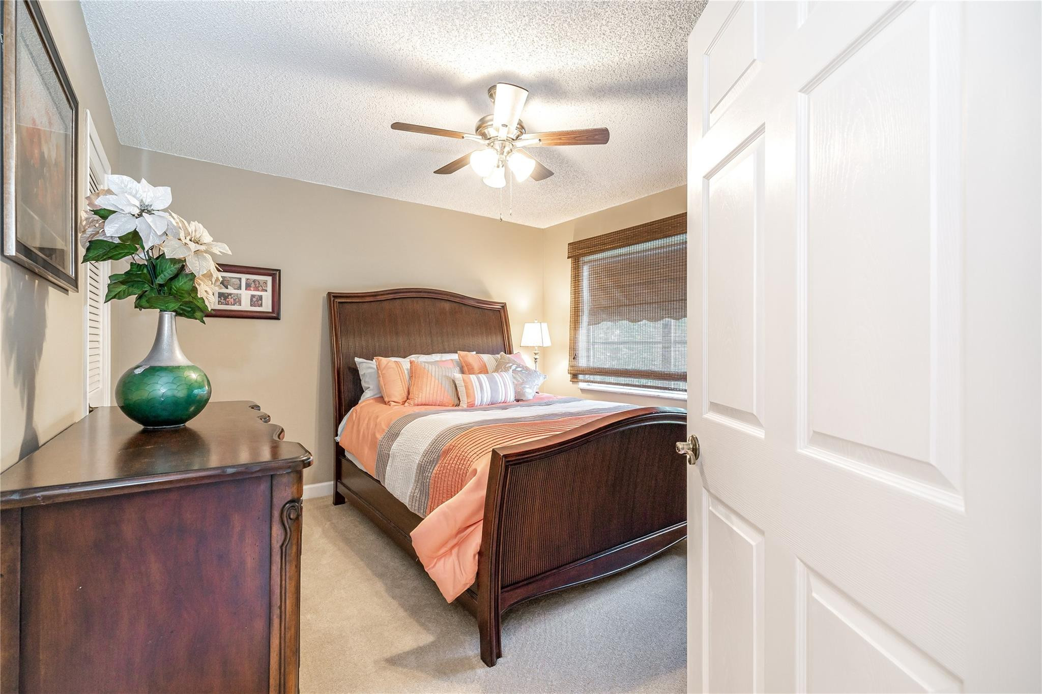 HOLLYBROOK GOLF & TENNIS - Residential