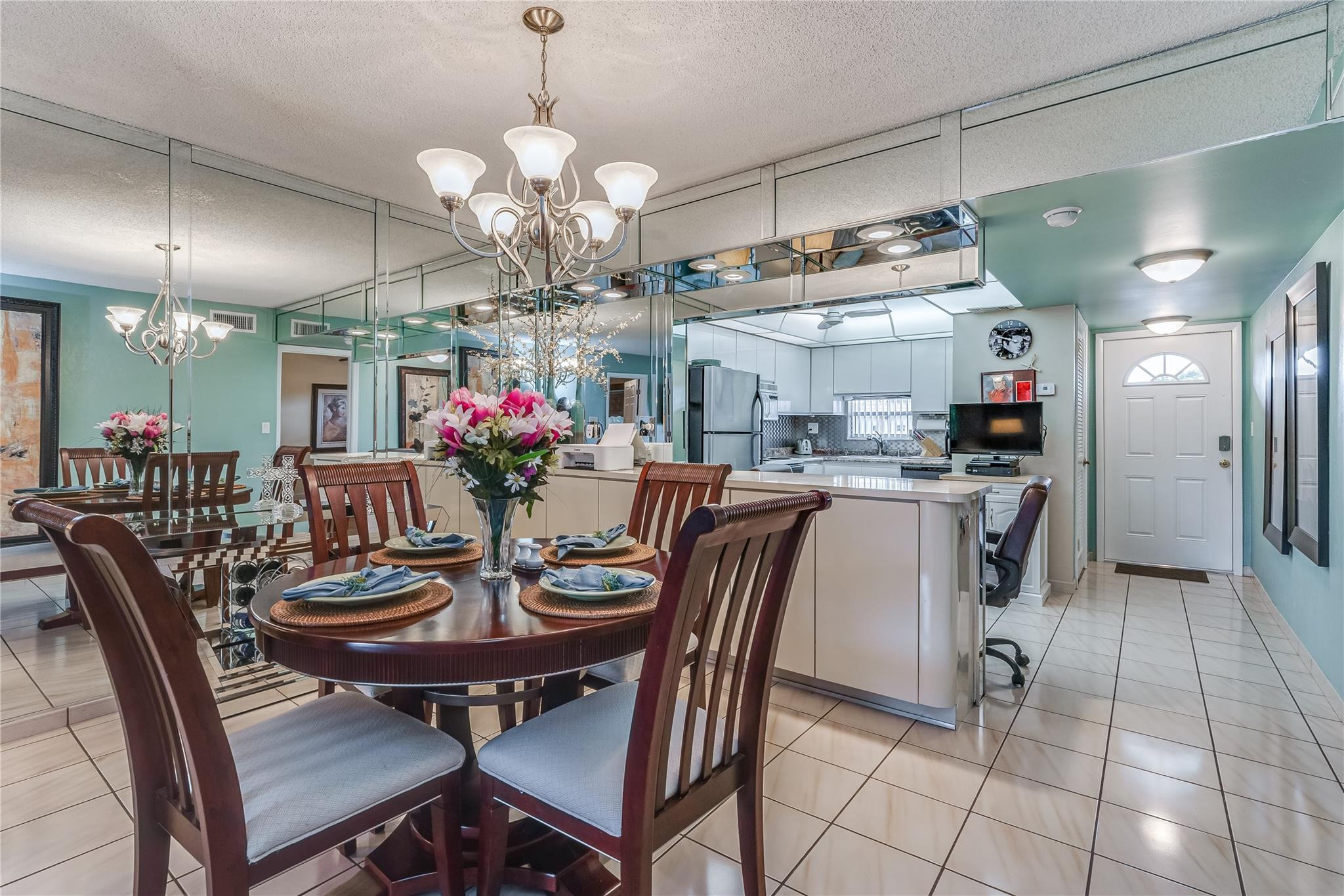 HOLLYBROOK GOLF & TENNIS - Residential