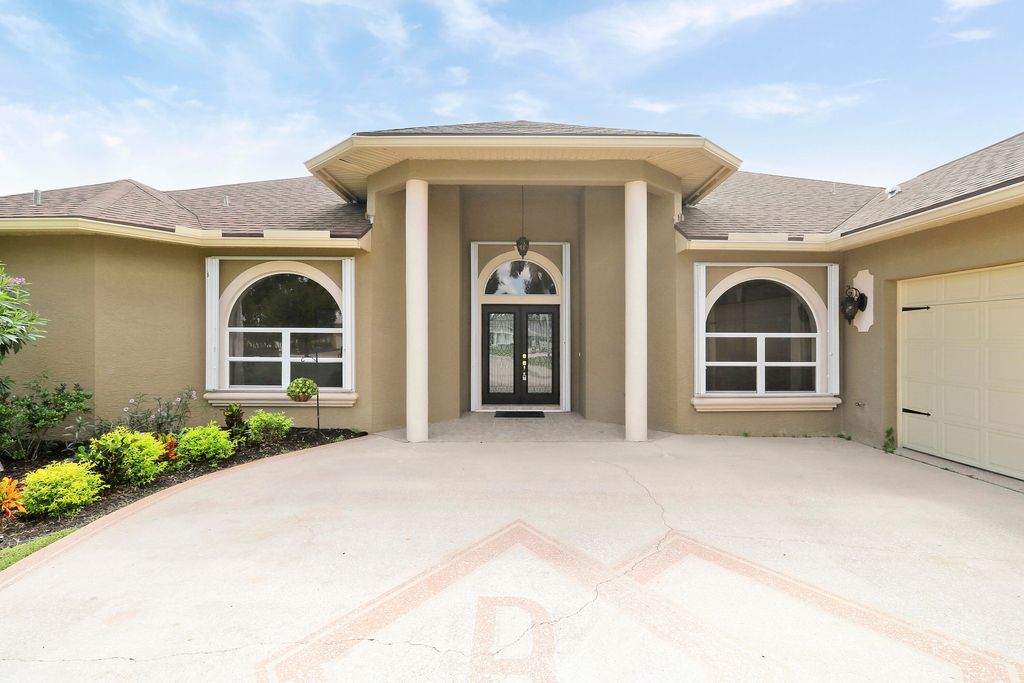 Photo of 164 SE Osprey Ridge, Port Saint Lucie, FL 34984 (MLS # R11133297)