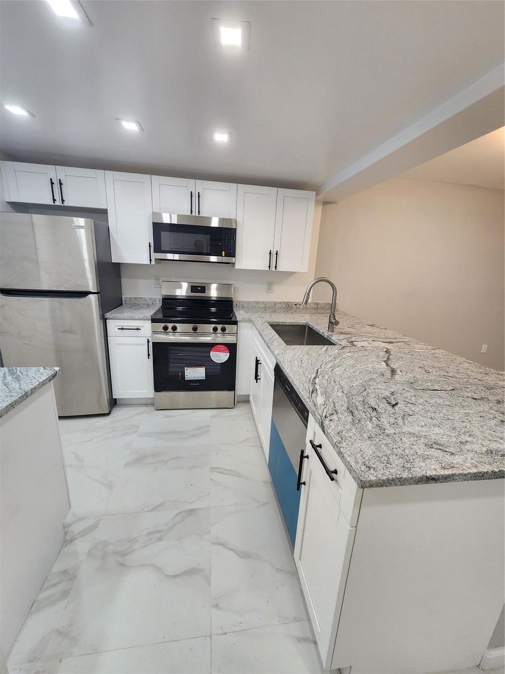 Photo of 485 N Pine Island Rd #204, Fort Lauderdale, FL 33324 (MLS # F10538926)