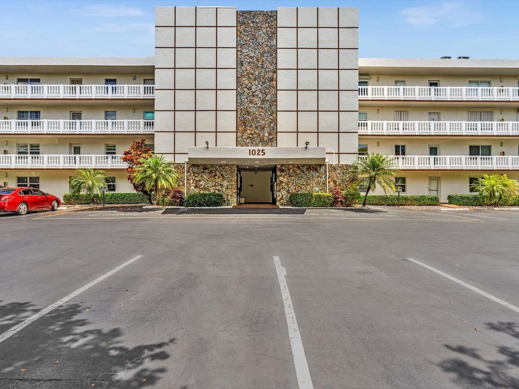 Photo of 1025 SE 4th Avenue #102, Dania Beach, FL 33004 (MLS # F10494636)