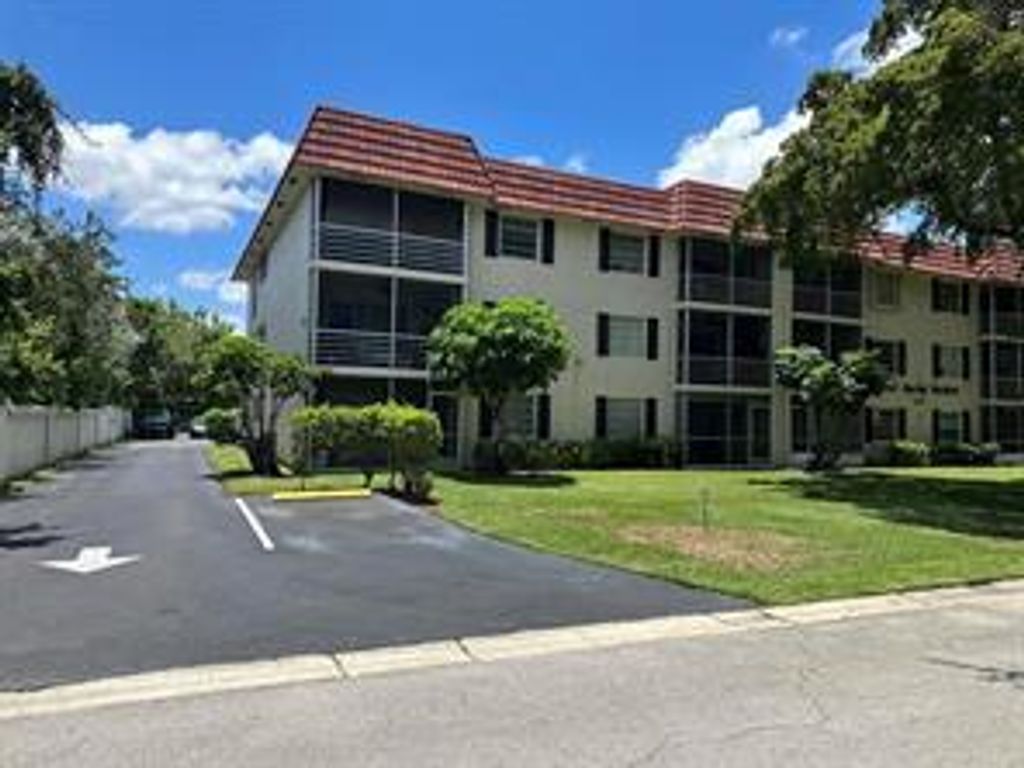 Photo of 3550 NW 104th Avenue #33, Coral Springs, FL 33065 (MLS # B26013062)